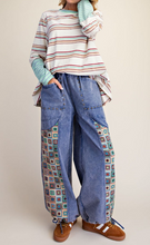 Load image into Gallery viewer, JAQUARD PRINT WASHED JEAN
