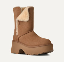 Load image into Gallery viewer, WOMEN'S ESMEE BOOT
