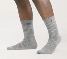 Load image into Gallery viewer, MEN'S SOLID CUSHION CREW SOCK
