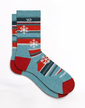 Load image into Gallery viewer, WOMEN'S SPARKLE CUSHIONED CREW SOCKS
