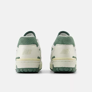 WOMEN'S 550