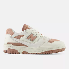 Load image into Gallery viewer, WOMEN'S 550
