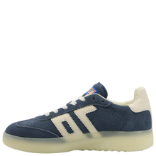 Load image into Gallery viewer, BOSTON LS IN BLUE MILK SNEAKERS
