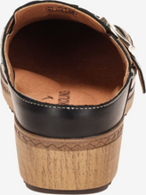 Load image into Gallery viewer, GRANADA BUCKLE CLOG

