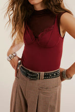 Load image into Gallery viewer, WE THE FREE SOLA STUD BELT
