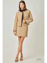 Load image into Gallery viewer, QUILTED JACKET
