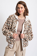 Load image into Gallery viewer, ZIP UP TEDDY FUR JACKET
