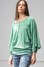 Load image into Gallery viewer, TWO TONE HACCI KNIT PULLOVER
