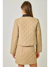 Load image into Gallery viewer, QUILTED JACKET

