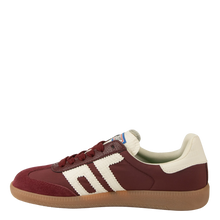 Load image into Gallery viewer, GHOST IN WINE MILK SNEAKERS
