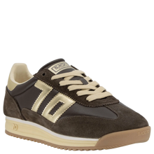 Load image into Gallery viewer, JOGGER N IN COFFEE GOLD SNEAKERS
