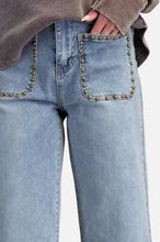 Load image into Gallery viewer, STUDDED JEANS
