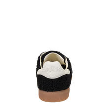 Load image into Gallery viewer, TEDDY IN BLACK WHITE SNEAKERS
