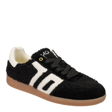 Load image into Gallery viewer, TEDDY IN BLACK WHITE SNEAKERS
