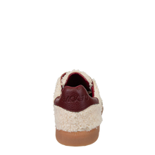 Load image into Gallery viewer, TEDDY IN BUTTER WINE SNEAKERS
