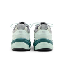 Load image into Gallery viewer, UNISEX MADE IN USA 990 V6
