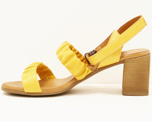 2 RUFFLE STRAP SANDAL