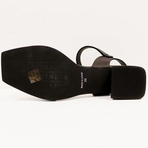 1/4 STRAP SANDAL